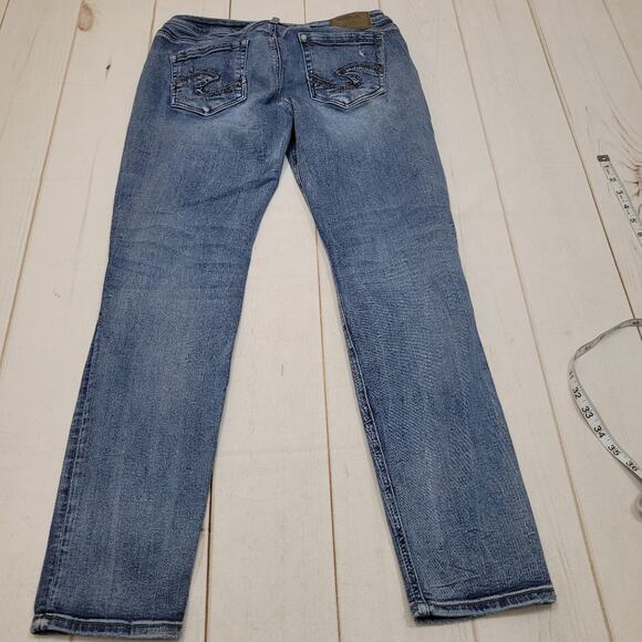 Silver Sam boyfriend crop ankle jeans ripped distressed - Picture 7 of 10